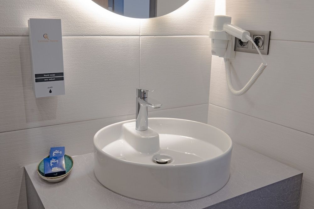 Çandarlı Resort Otel Deluxe Room 7