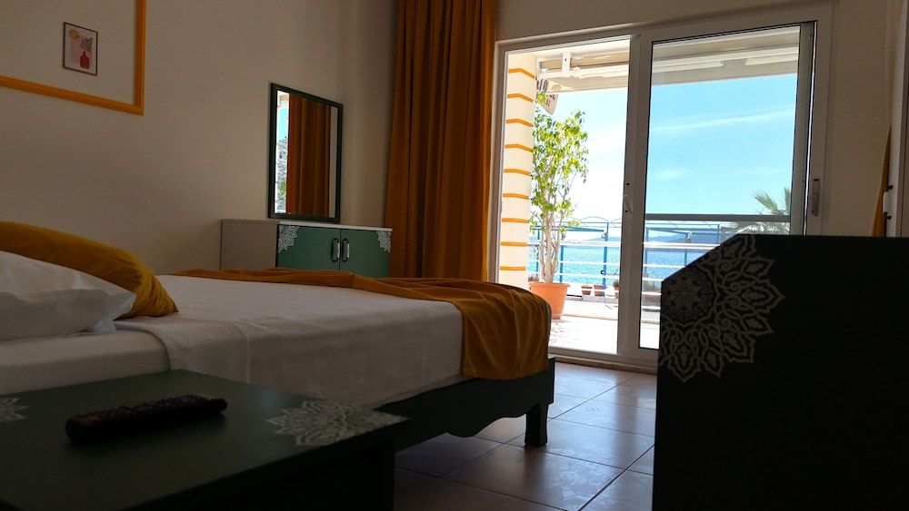 Standard Triple Room, Sea View