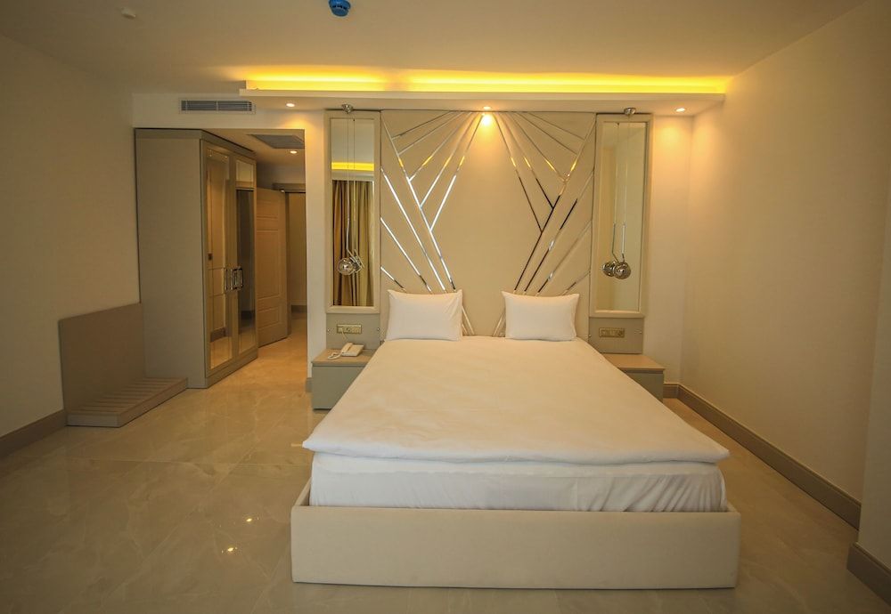 GÖRGÜLÜ HOTEL Premium Room, 1 King Bed, Non Smoking, City View 2