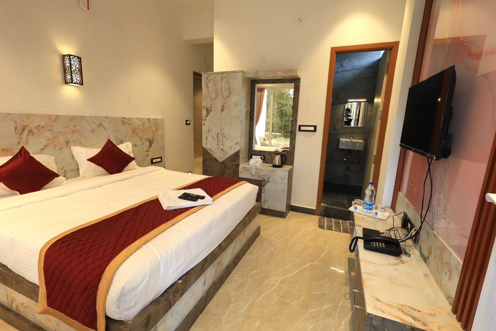 Ozone Hill Resorts Executive Room 3