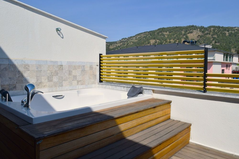 PAMUKKALE KAYA THERMAL SPA HOTEL Deluxe Double or Twin Room, 1 Bedroom, Terrace 4