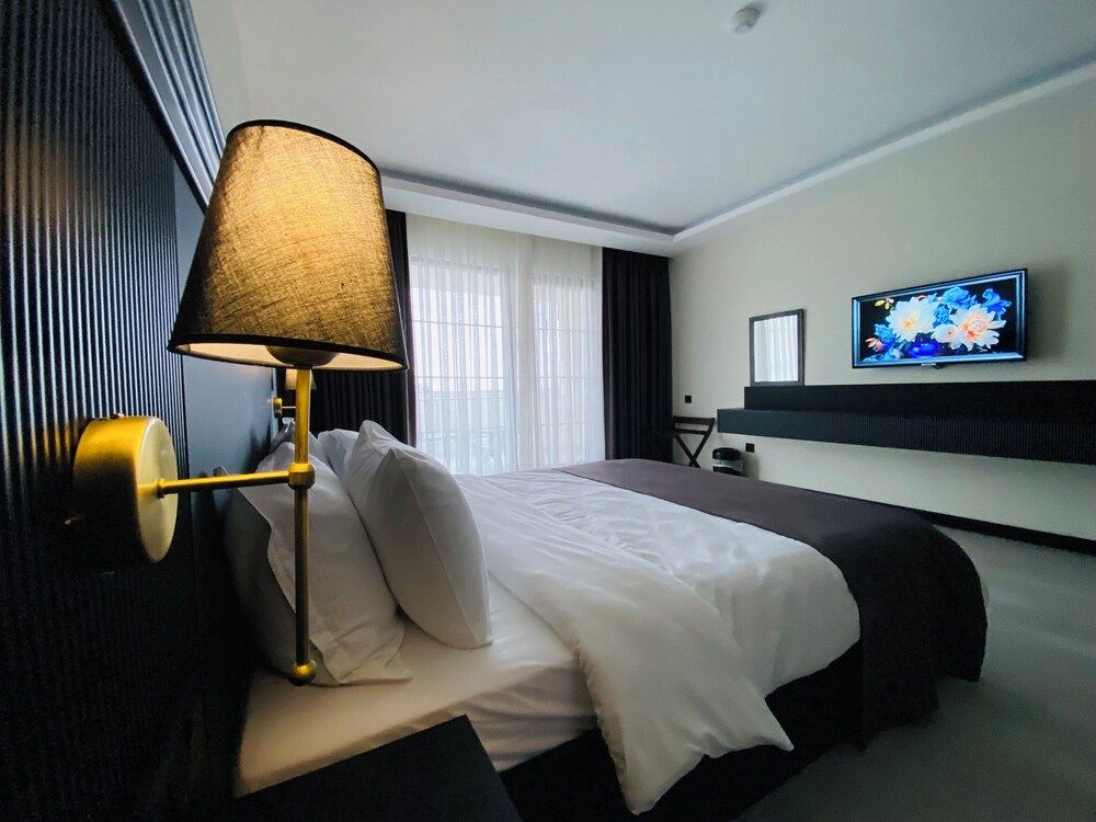 Deluxe Double Room, Non Smoking, Valley View