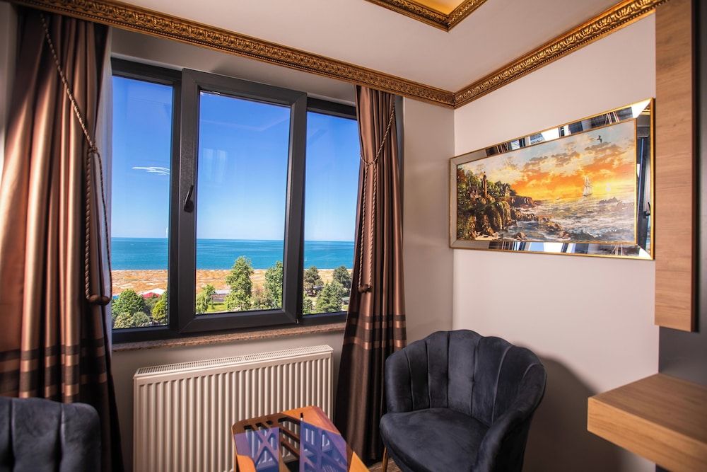 Hotel Milano Deluxe Studio Suite, Sea View 9