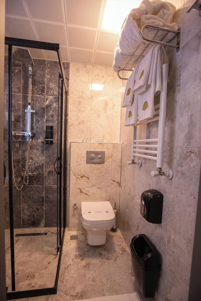 Hotel Milano Premium Double or Twin Room, Partial Sea View 5