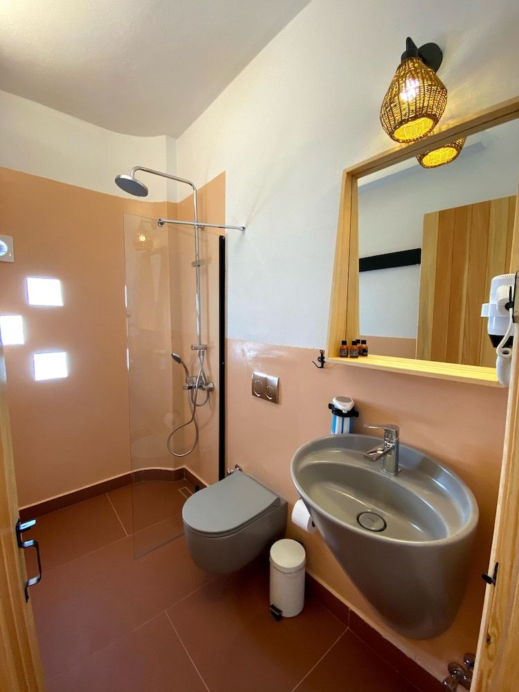 Maya Pansiyon Standard Double or Twin Room, City View 4