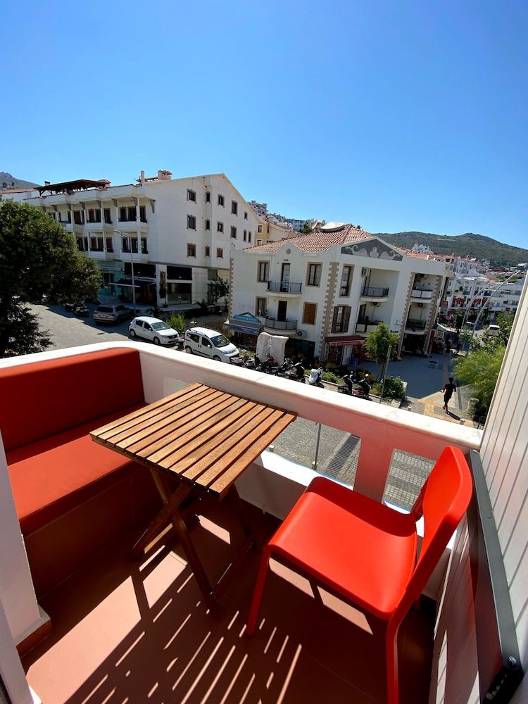 Maya Pansiyon Standard Triple Room, Balcony, City View 12