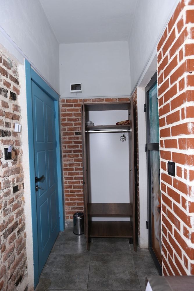 Sur Central Hotel Comfort Triple Room 3