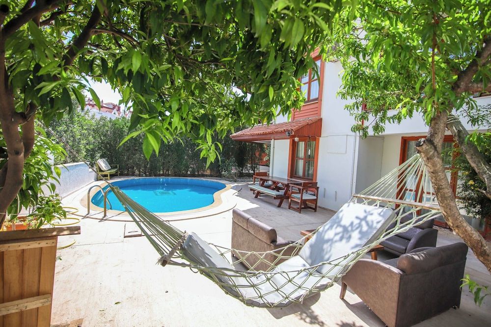 Comfort Villa, Patio, Pool View