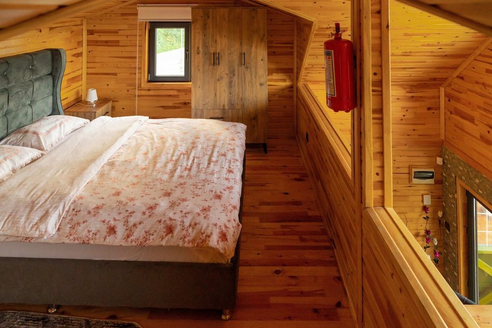 Deluxe Cottage