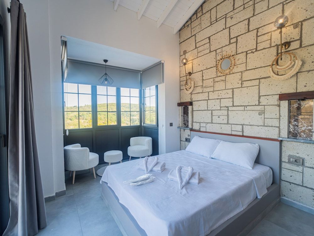 Blanco Deluxe Double Room, Balcony, Garden View 2