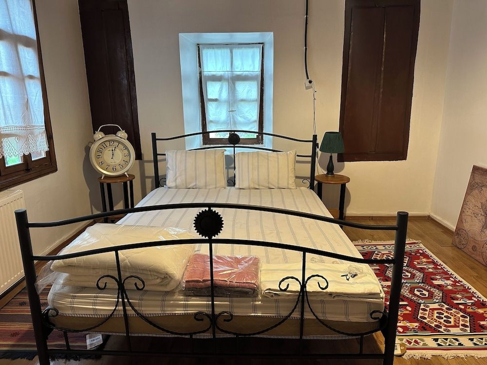 Classic Room, Courtyard View