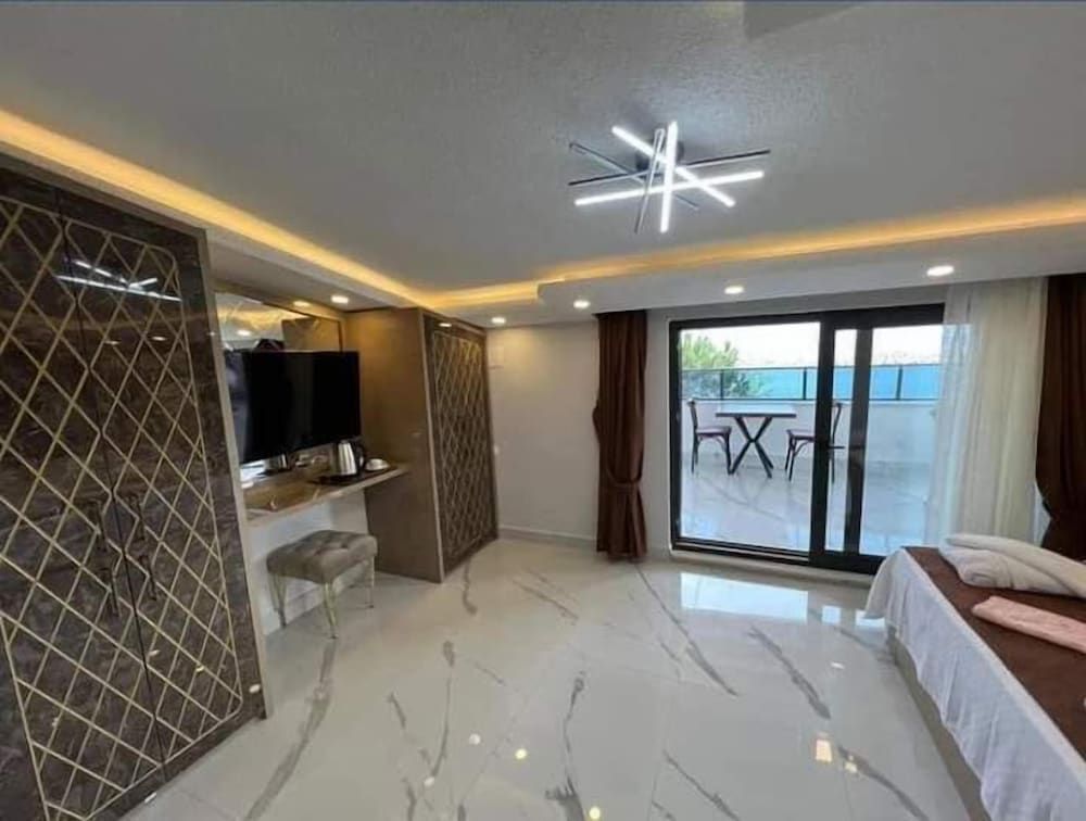Alp Ateş Suit Deluxe Suite, Balcony, Sea View 6