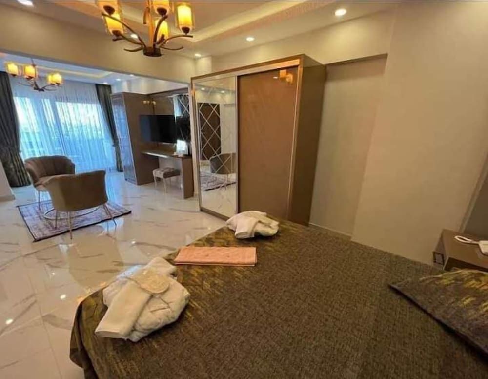 Alp Ateş Suit Deluxe Room, Balcony, City View 3