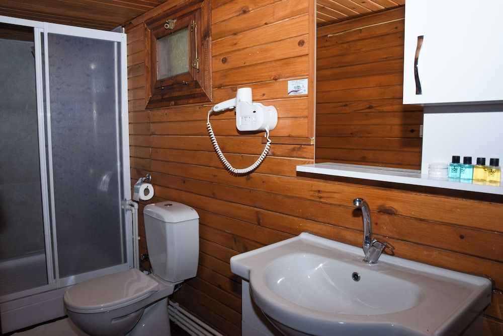 ÇAMPINARI DOĞA EVLERİ & RESTAURANT Family Bungalow 8