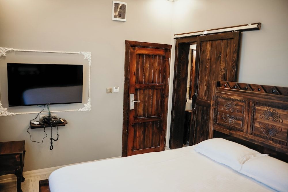 Economy Single Room