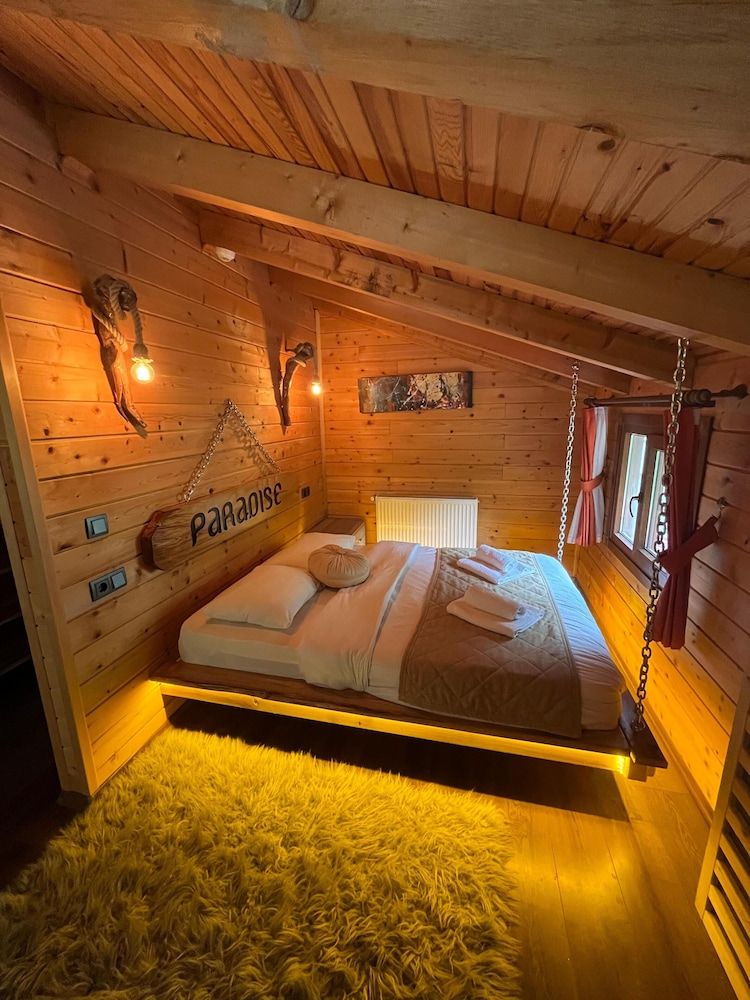 Honeymoon Penthouse, Fireplace, Mountain View