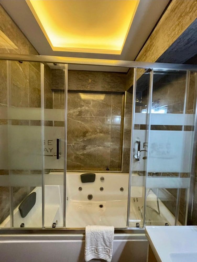 Golden Rose Deluxe Hotel Business Double Room 5