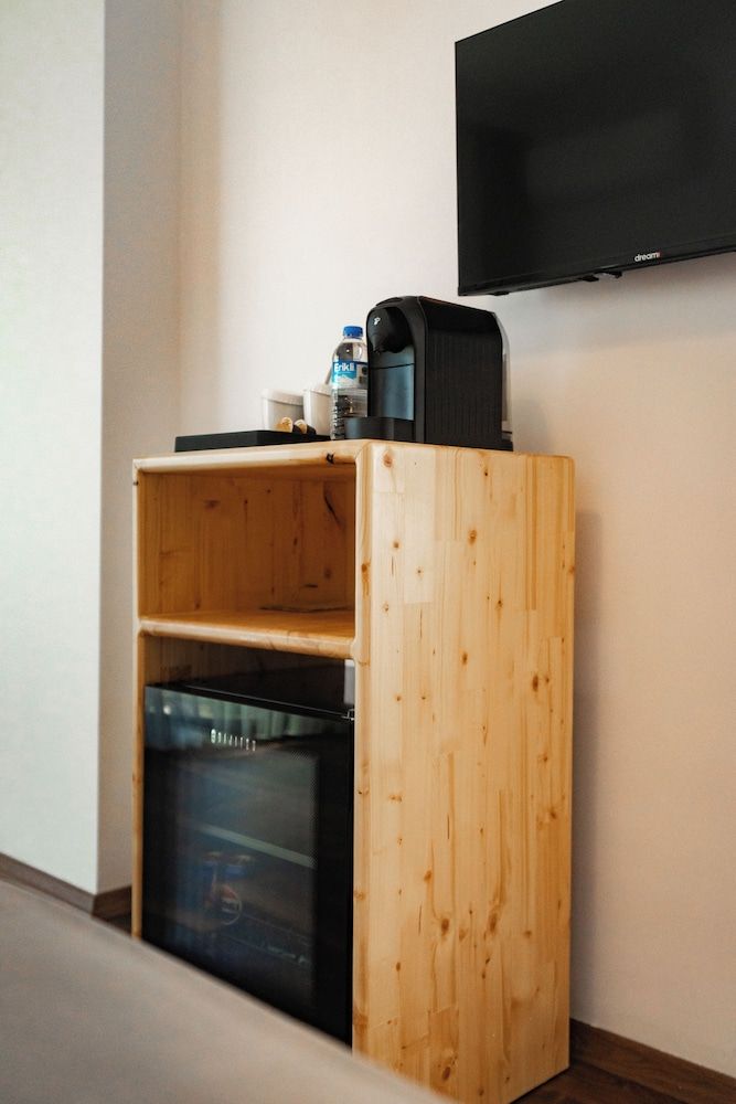 Rodones 1924 Luxury Triple Room, City View 3