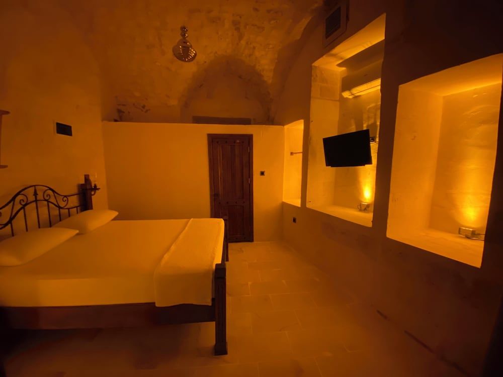 Takoran Valley- Delux Room