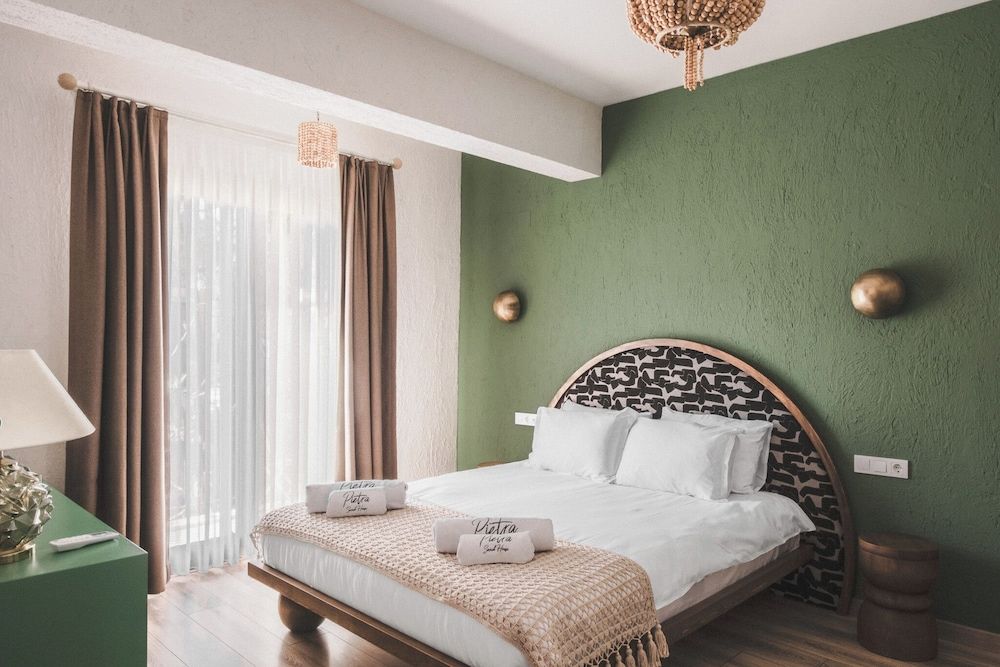 Deluxe Double Room, Balcony, Courtyard View