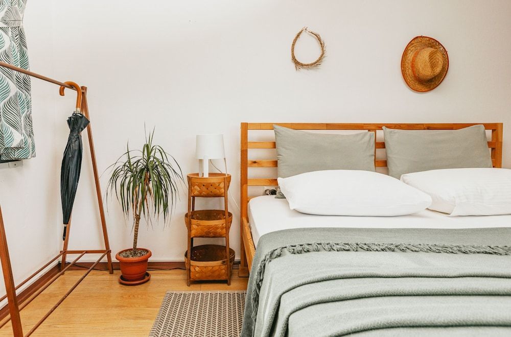 Mona Glamping Caravan Suites Comfort House, Garden View 2