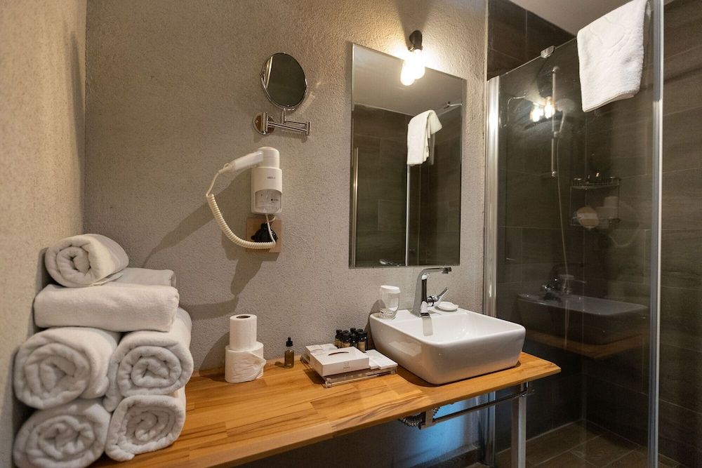 Magna Chalet Otel Standard Quadruple Room 3