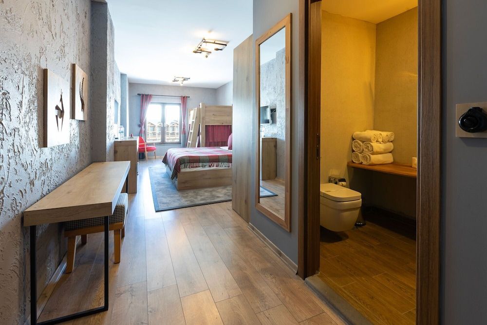 Magna Chalet Otel Standard Quadruple Room 10