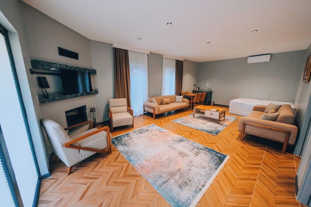 THE GREEN PARK SAPANCA Deluxe Villa, 2 Bedrooms, Private Pool, Partial Lake View 2