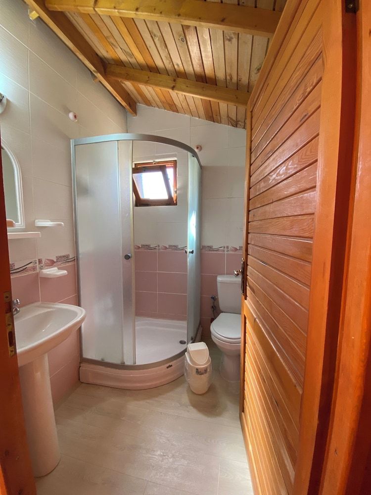 Basic Twin Room