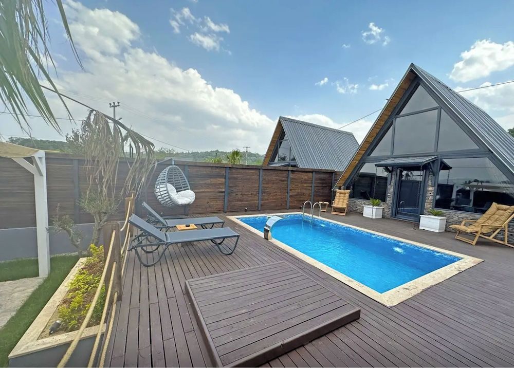 Deluxe Bungalow