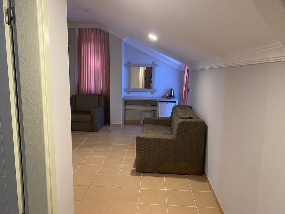Family Double or Twin Room, Balcony, Mountain View