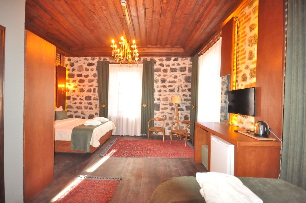 Mihman Konak Hotel Family Room 3