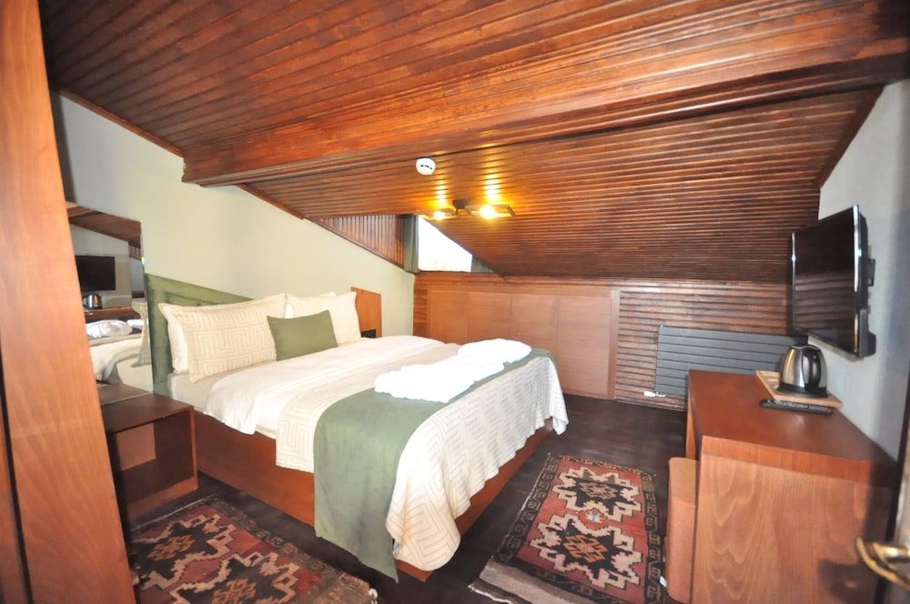 Mihman Konak Hotel Comfort Penthouse, Lake View 4