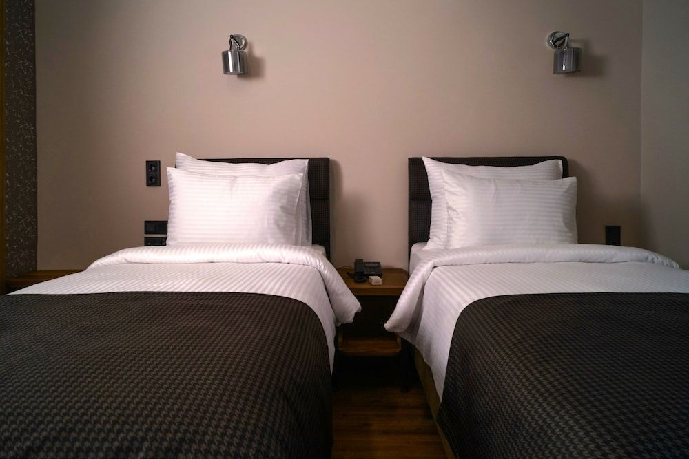 Grand Clover Hotel Comfort Twin Room, 2 Twin Beds 2