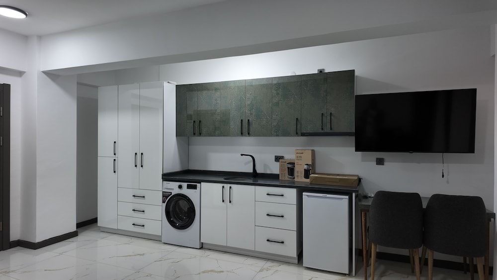 Faraza Rooms Superior Studio Suite, City View 3