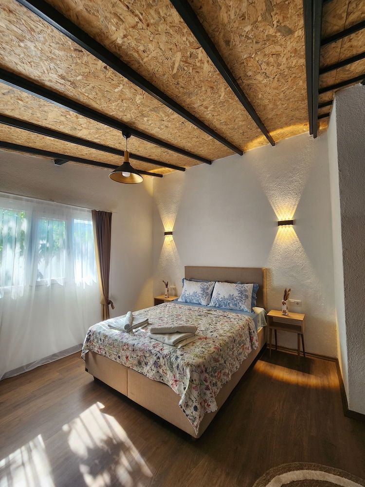 Erdem Ciftligi Ephesus Arena Quadruple Room, Garden View 5