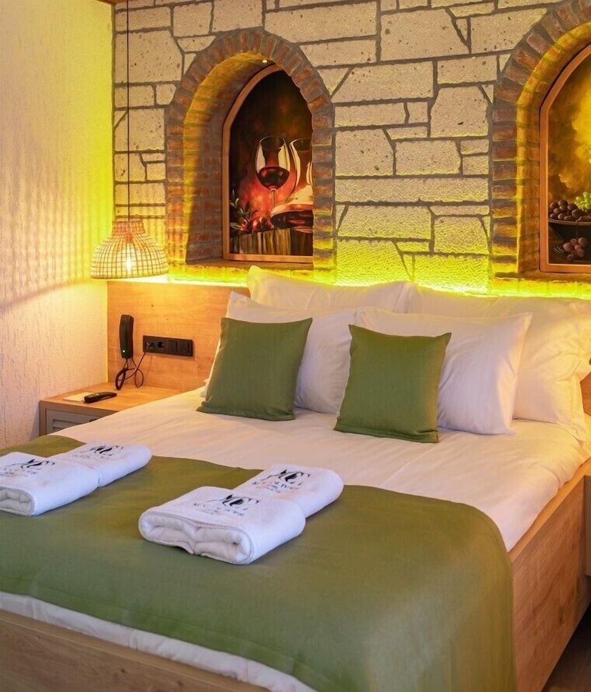 ACC Olives Hotel & Restaurant Standard Room, Balcony 2