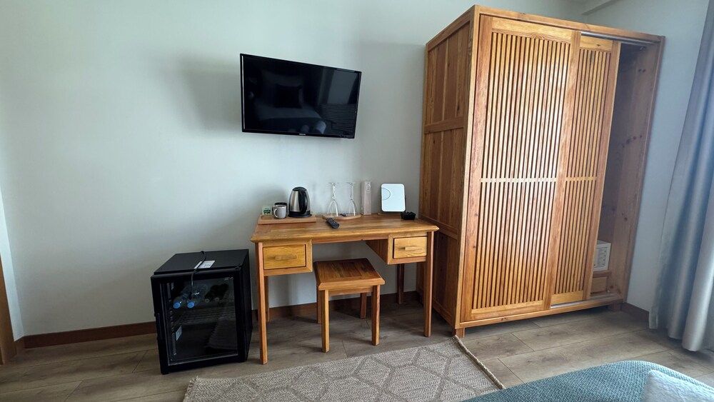 Güzergah Urla Economy Twin Room, Pool View 2