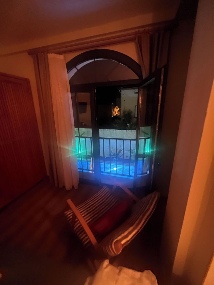 Güzergah Urla Economy Twin Room, Pool View 10