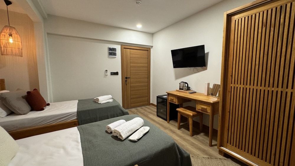 Güzergah Urla Economy Twin Room, Pool View 6