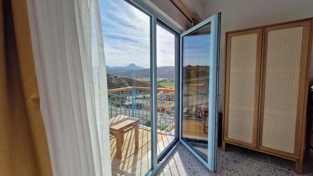 Fengari Ada Evi Double Room, Balcony, Courtyard View 4