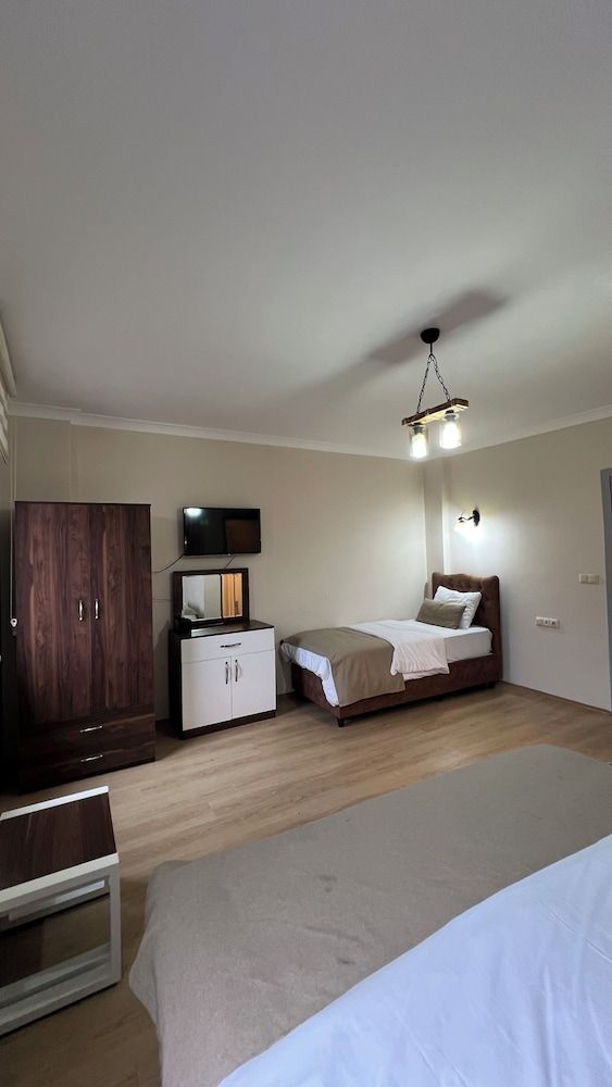 Standard Triple Room, Garden View