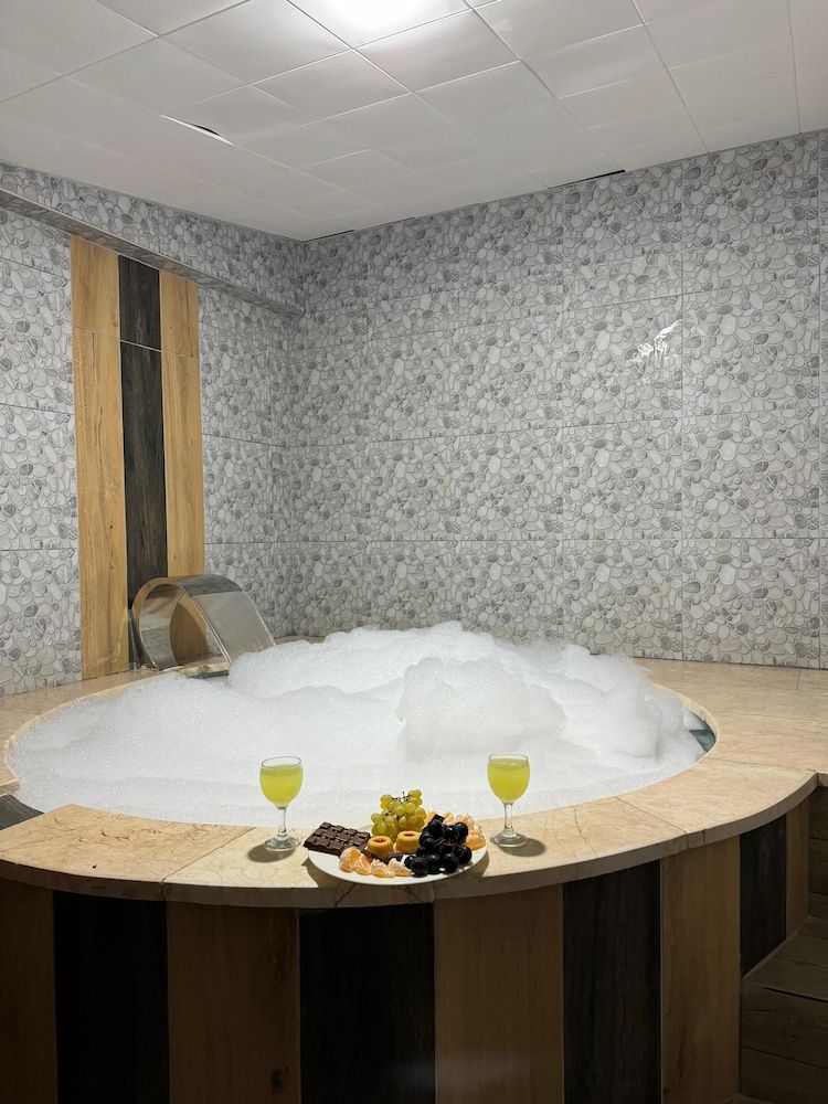 Doğal Termal Suit Family Apartment, City View 6