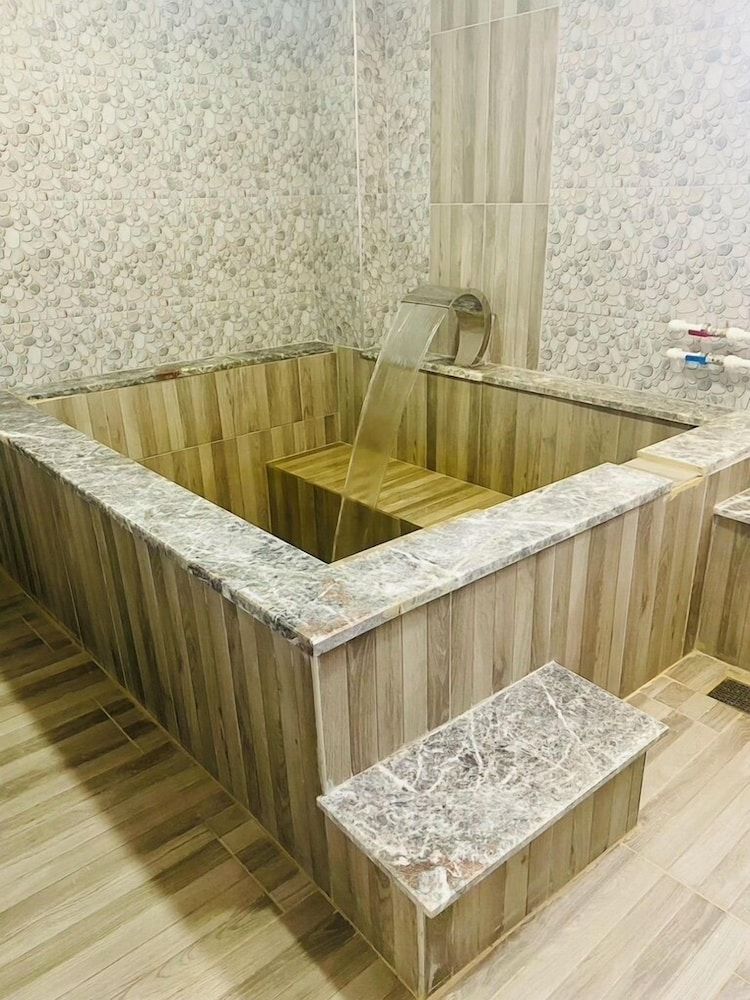 Doğal Termal Suit Family Apartment, City View 13