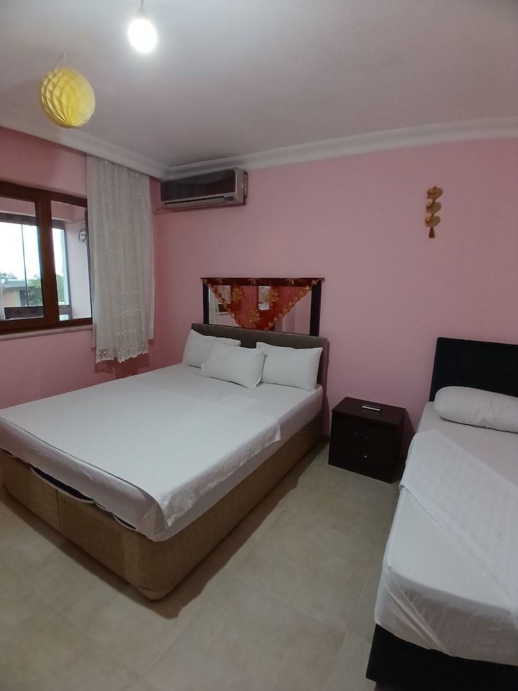 Mehmet Home Comfort Apartment, Balcony, Courtyard View 10