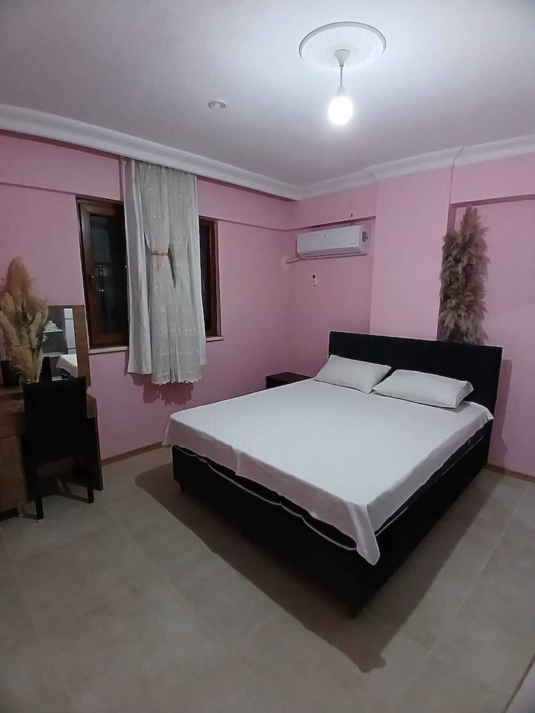 Mehmet Home Comfort Apartment, Balcony, Courtyard View 6