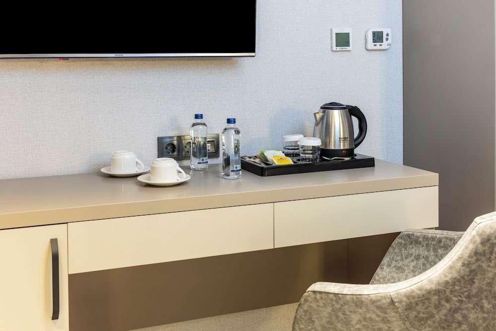 Rossi Luxury Hotel Triple Room, Mountain View 6