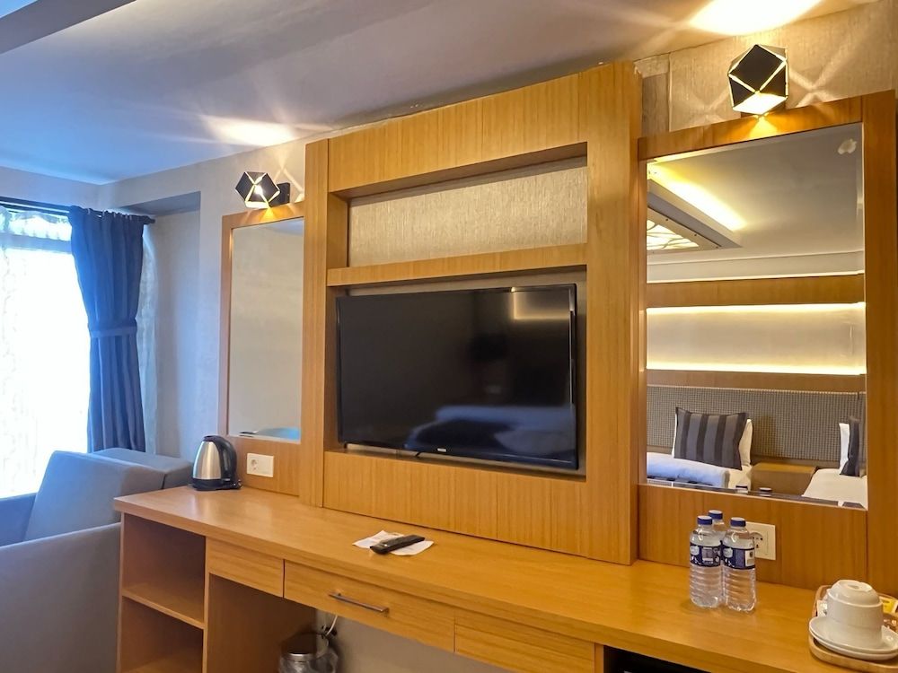 The Port Rooms Standard Triple Room 3