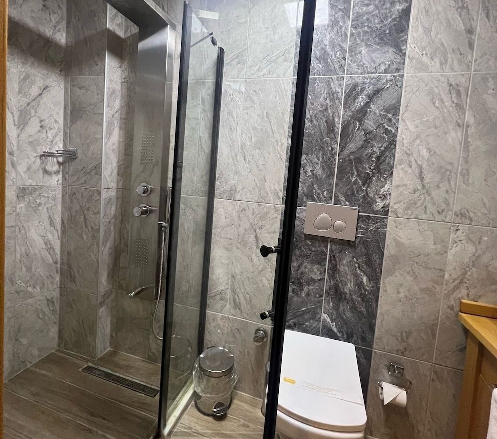 The Port Rooms Standard Double Room 11