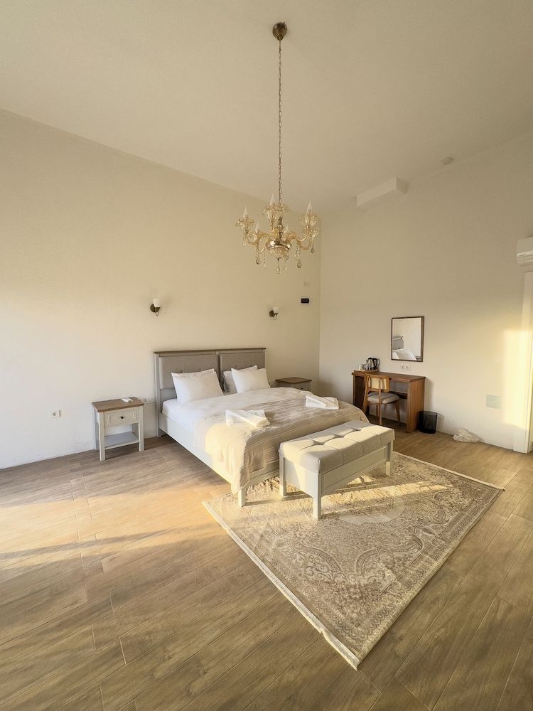 Bona Dea Butik Otel Basic Room, Mountain View 2